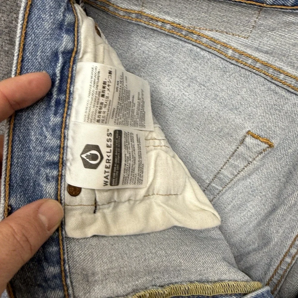 Levi's 501 straight leg buttonfly jeans men's size 32 32x30 faded